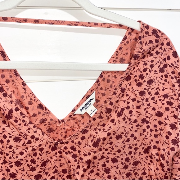 Closet Cleanout✨ Arizona Cropped Summer Blouse (Size M) - Picture 3 of 4